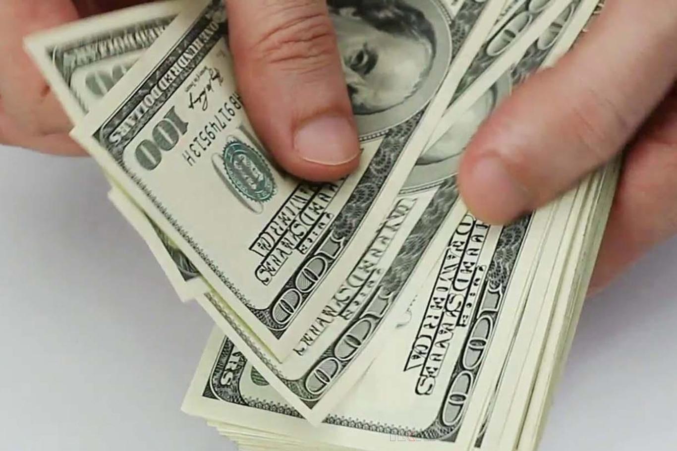 Dolarda düşüş sürüyor Dolarda düşüş sürüyor